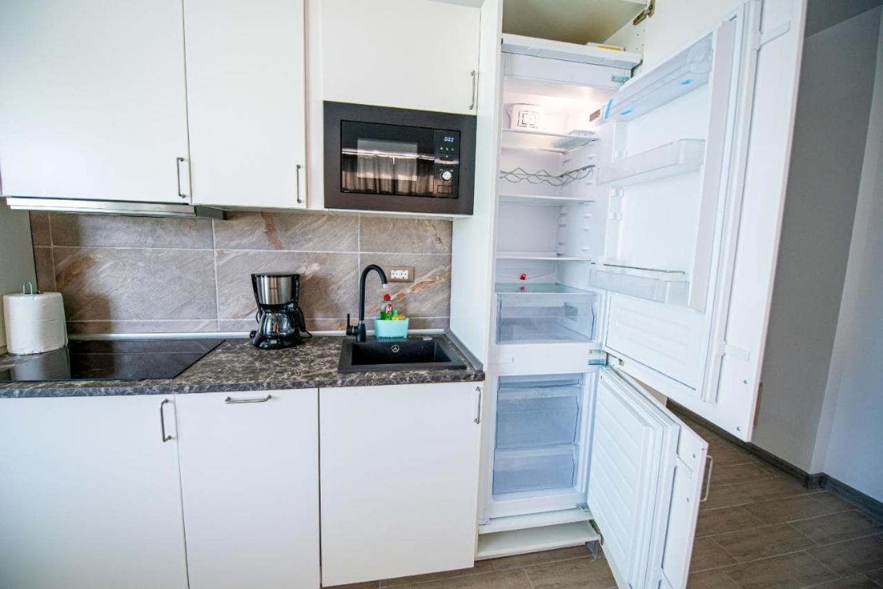 Apartament Katrina - Alezzi Beach - Sea View Năvodari Eksteriør bilde