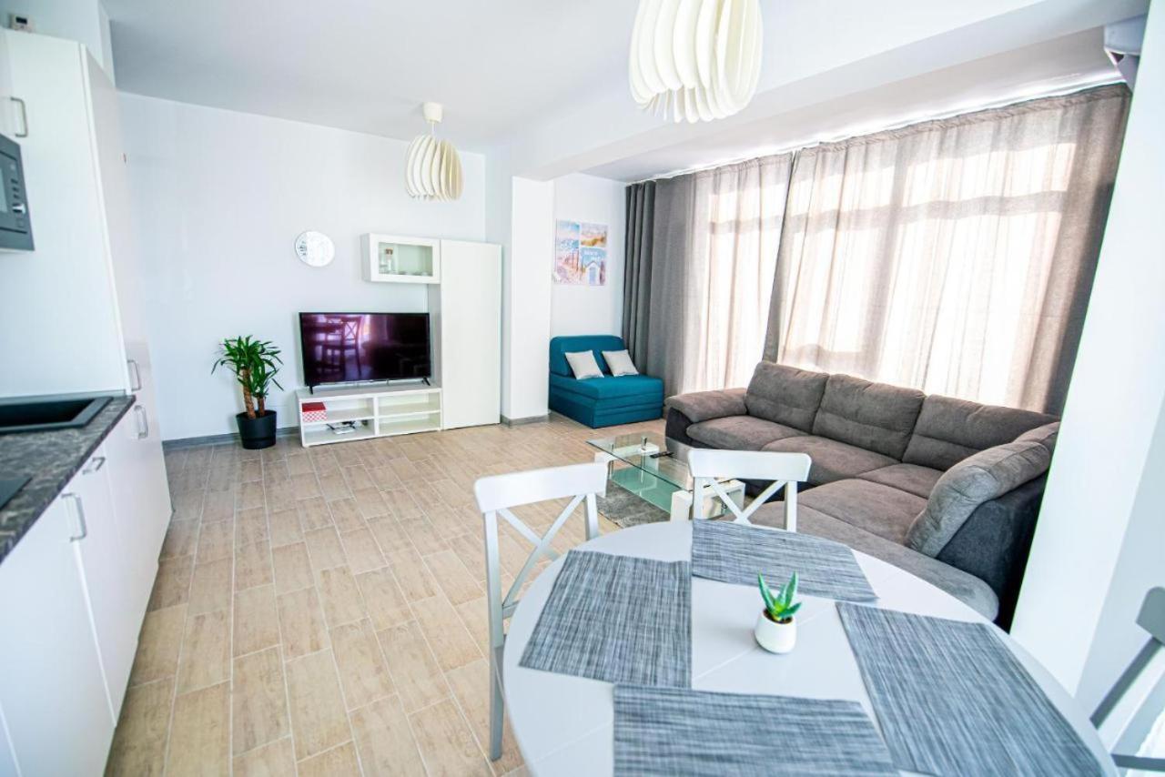 Apartament Katrina - Alezzi Beach - Sea View Năvodari Eksteriør bilde