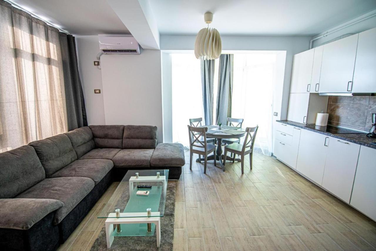 Apartament Katrina - Alezzi Beach - Sea View Năvodari Eksteriør bilde