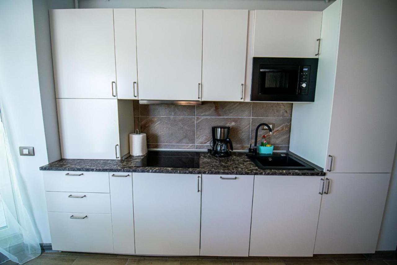 Apartament Katrina - Alezzi Beach - Sea View Năvodari Eksteriør bilde